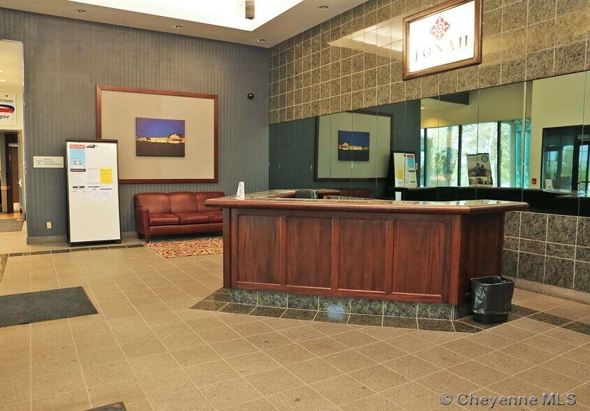 3001 E Pershing Blvd, Cheyenne, WY à vendre - Hall d’entrée - Image 2 de 6