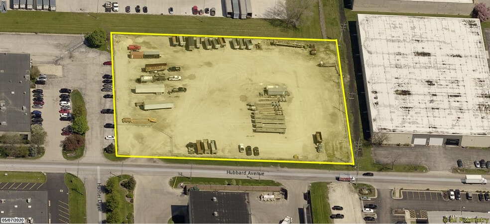 1601 Hubbard Ave, Batavia, IL for sale - Primary Photo - Image 1 of 6