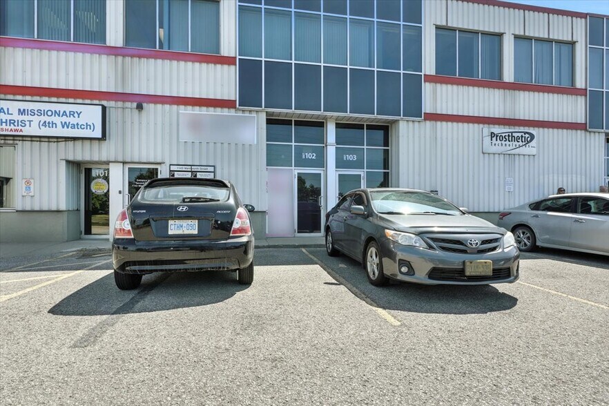 1143 Wentworth St, Oshawa, ON à louer - Photo du bâtiment - Image 1 de 18