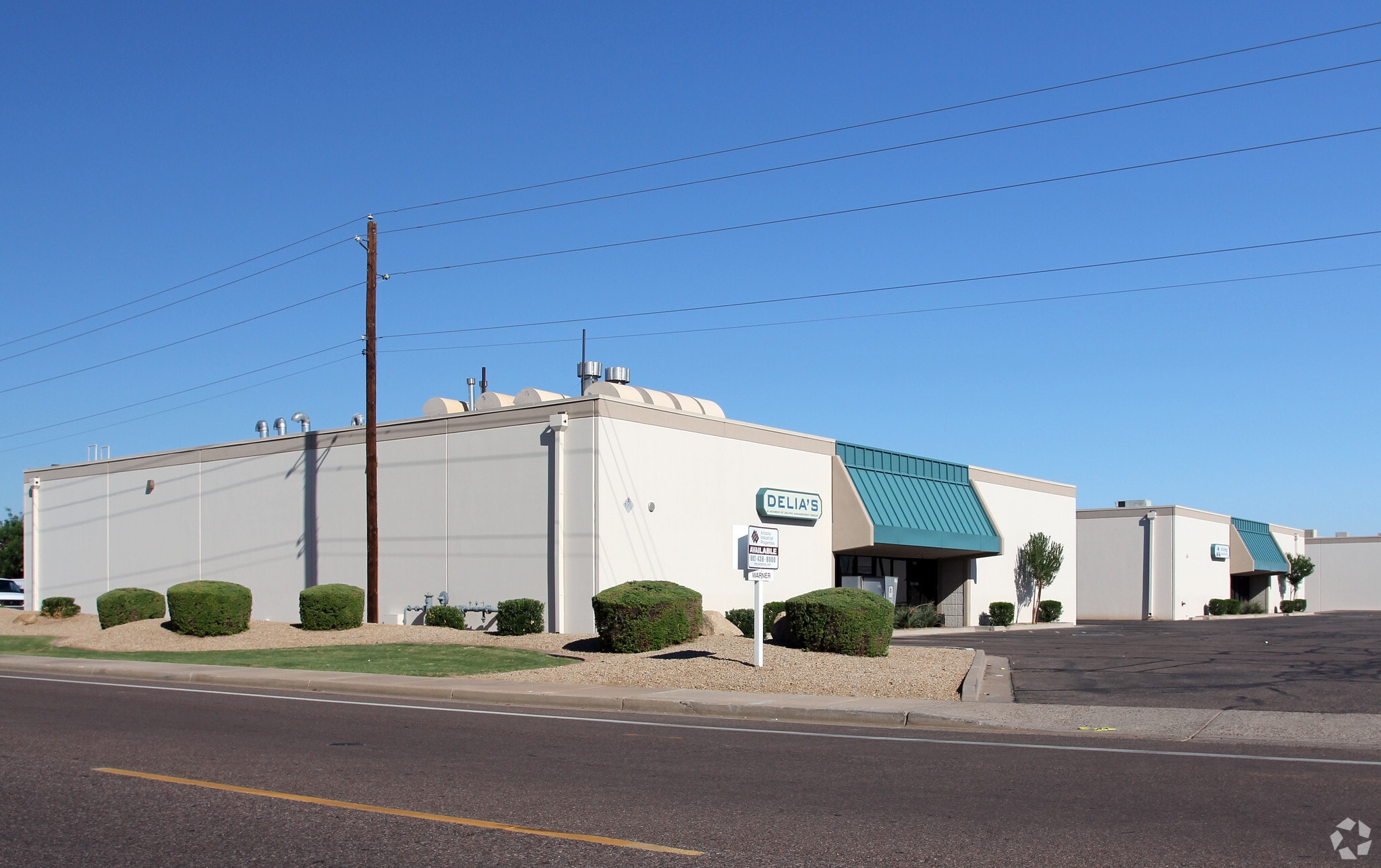 3804 E Roeser Rd, Phoenix, AZ for lease Primary Photo- Image 1 of 3