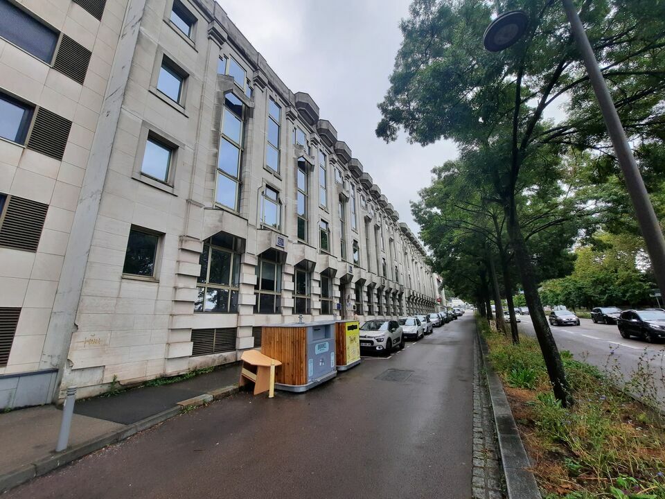 Office in Rouen for lease Building Photo- Image 1 of 11