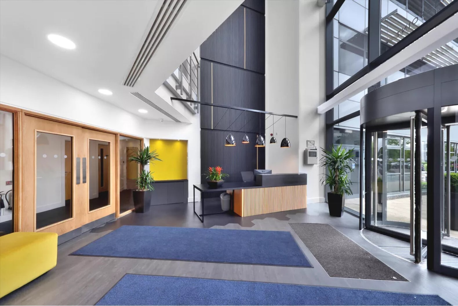 3 Cultins Rd, Edinburgh for lease Interior Photo- Image 1 of 8