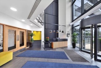 3 Cultins Rd, Edinburgh for lease Interior Photo- Image 1 of 8