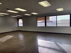 1232 E Broadway Rd, Tempe, AZ à louer Photo intérieure- Image 2 de 7