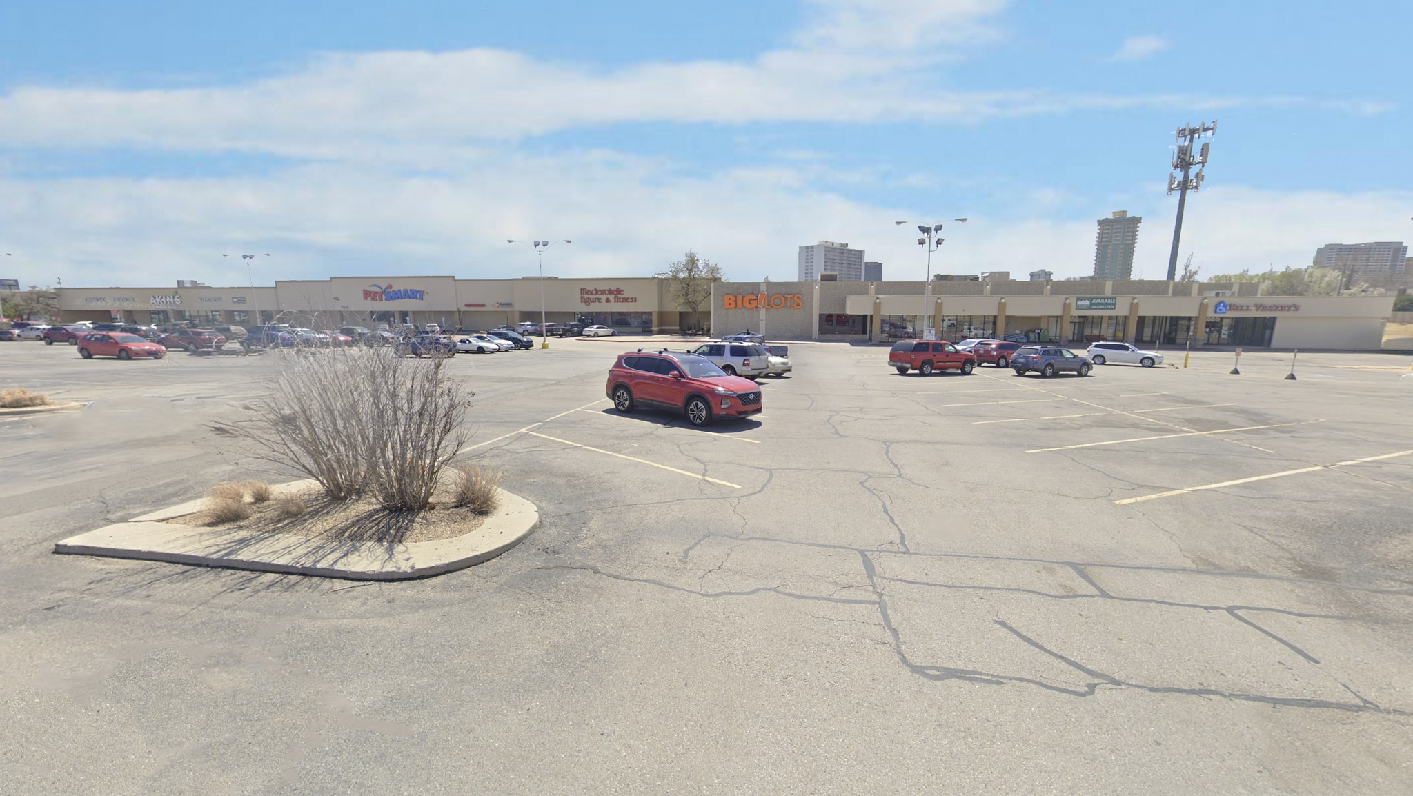 2924-2950 NW 63rd St, Oklahoma City, OK for lease Building Photo- Image 1 of 1