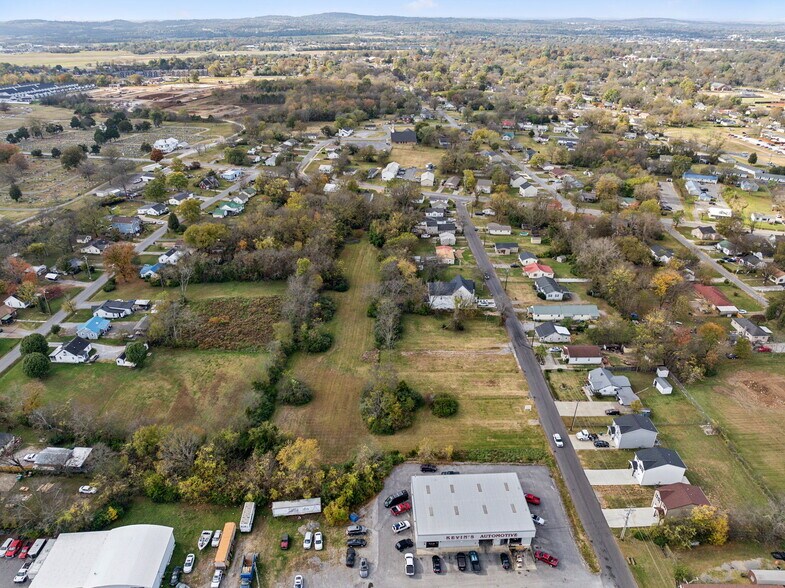 202-216 Jennings Ave, Lebanon, TN for sale - Aerial - Image 2 of 17
