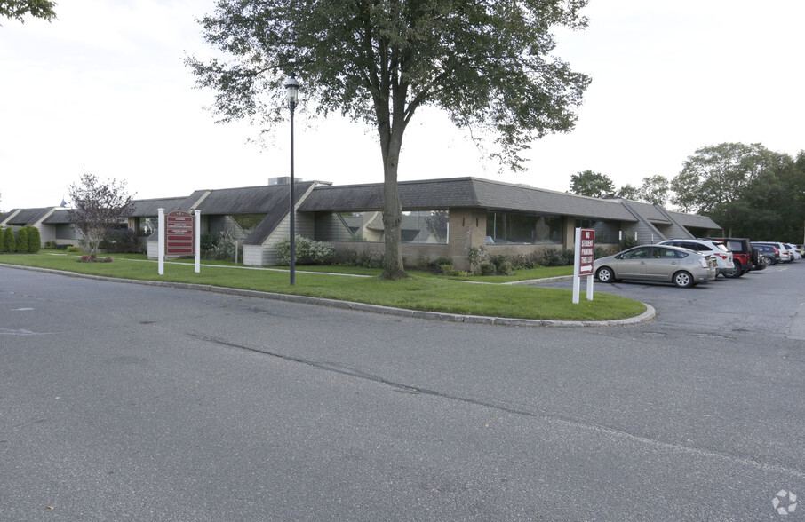 3235 Route 112, Medford, NY for lease - Building Photo - Image 1 of 36