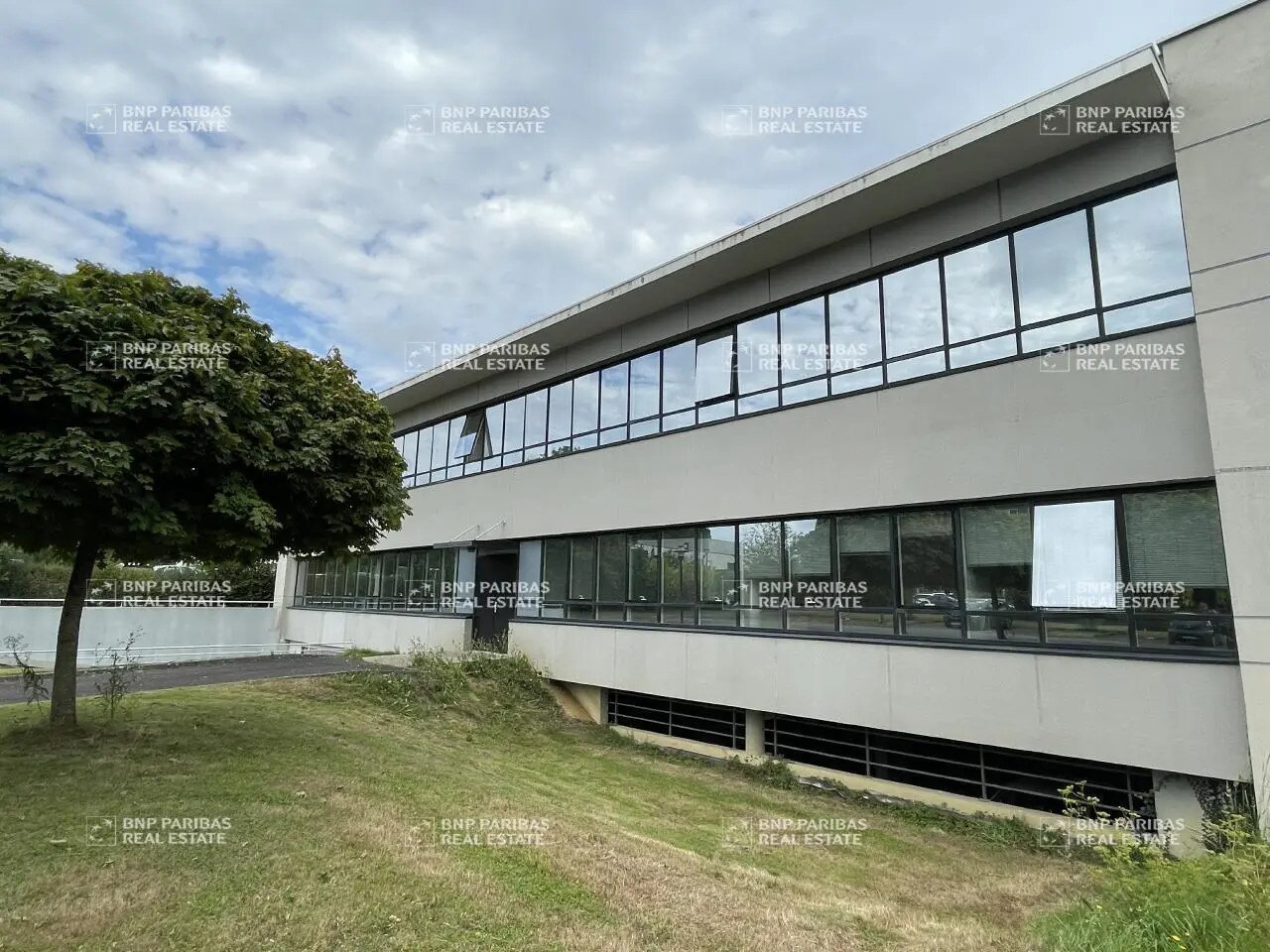 Office in Rennes for lease Building Photo- Image 1 of 11