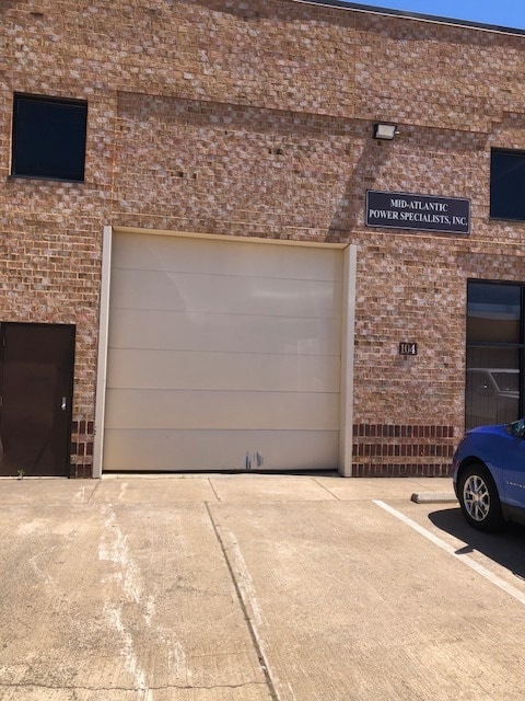 114 Oakgrove Rd, Dulles Town Center, VA 20166 - Unit 104 - - Interior Photo - Image 1 of 15
