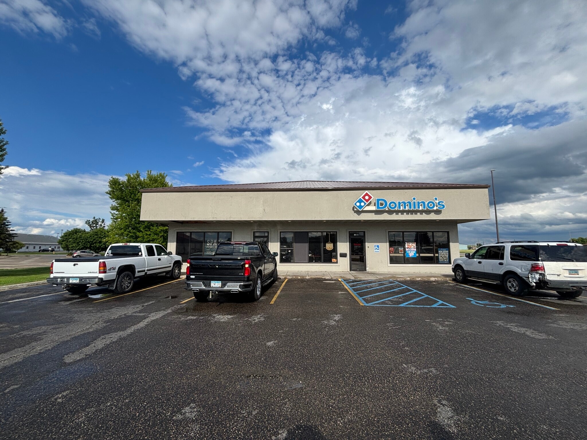 130 Gateway Dr NE, East Grand Forks, MN for lease Building Photo- Image 1 of 13