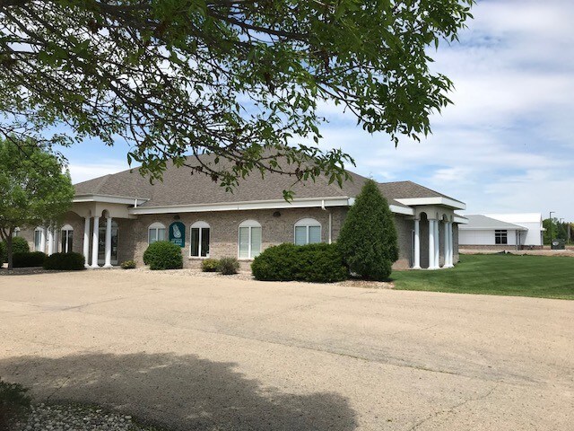 2700 E Enterprise Ave, Appleton, WI à louer - Photo du bâtiment - Image 1 de 8