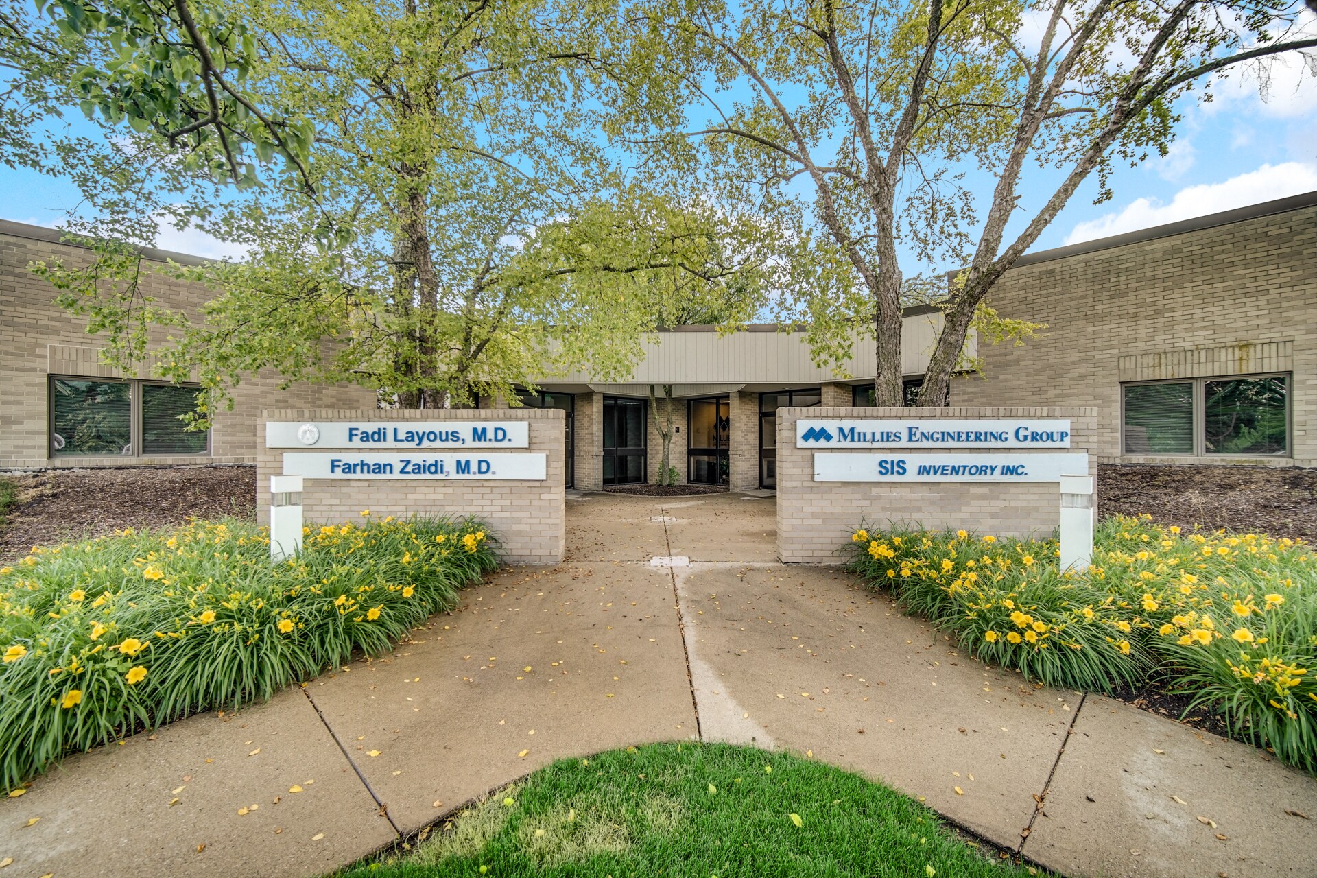 9711 Valparaiso Dr, Munster, IN for lease Building Photo- Image 1 of 35