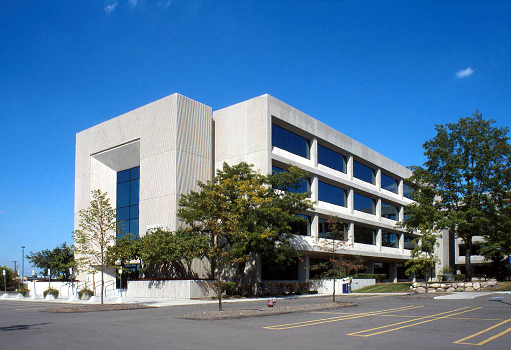 24800 Northwestern Hwy, Southfield, MI for sale Primary Photo- Image 1 of 1