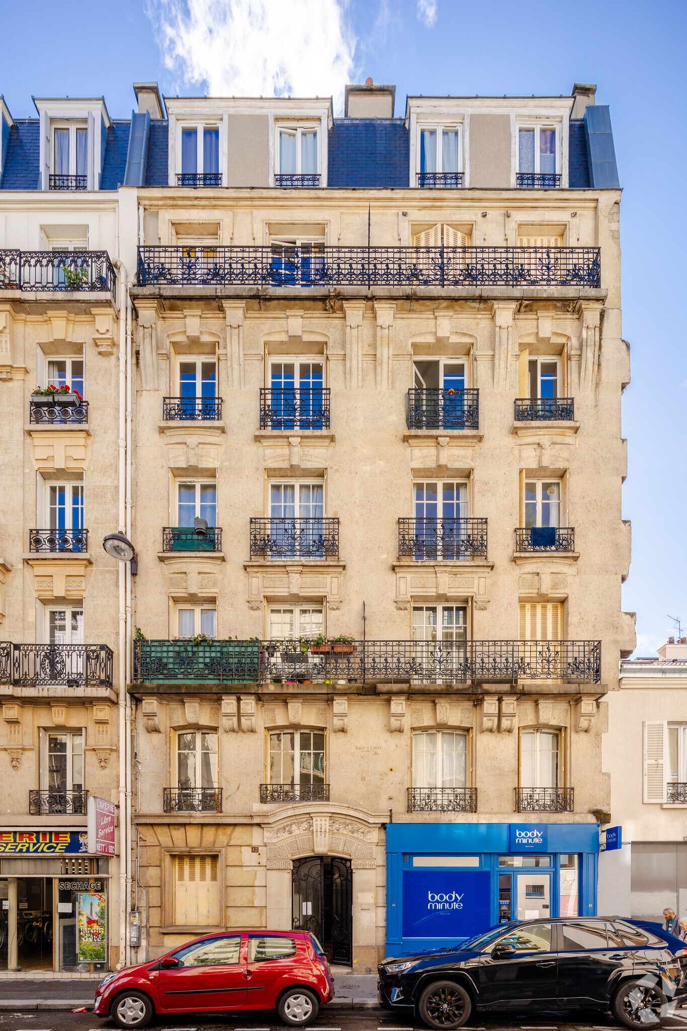 17 Rue Violet, Paris à louer Photo principale- Image 1 de 2