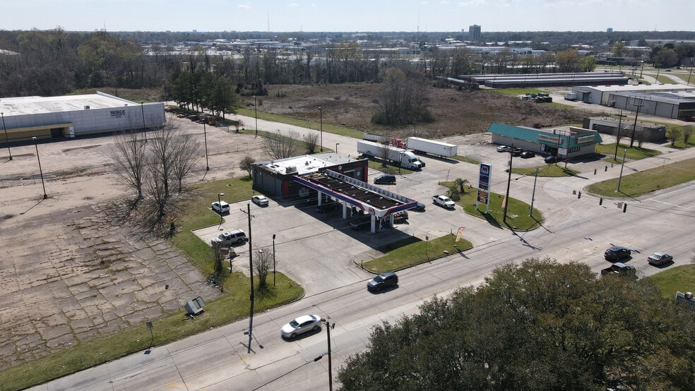 7808 Greenwell Springs Rd, Baton Rouge, LA for sale - Aerial - Image 2 of 6