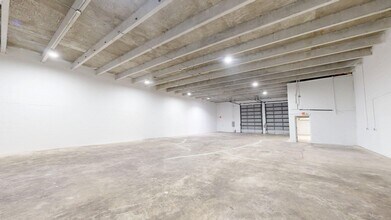 5551-5595 NW 72nd Ave, Miami, FL à louer Photo intérieure- Image 2 de 3