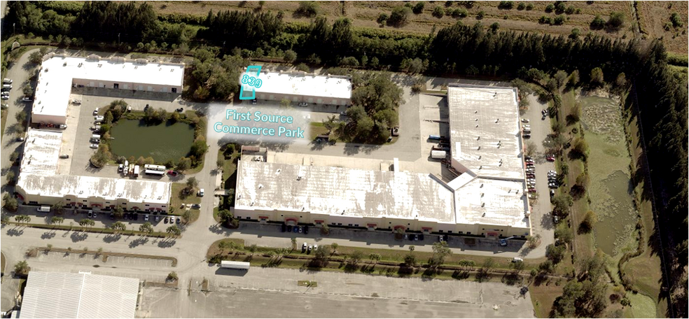 801-893 Kings Hwy, Fort Pierce, FL à vendre - Photo du bâtiment - Image 2 de 4