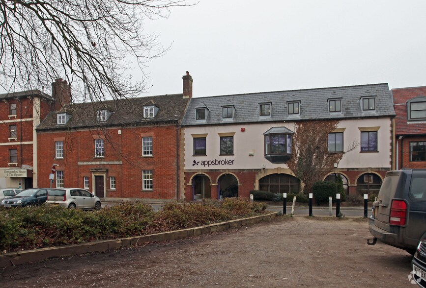 2 The Square, Swindon à vendre - Photo du bâtiment - Image 3 de 3