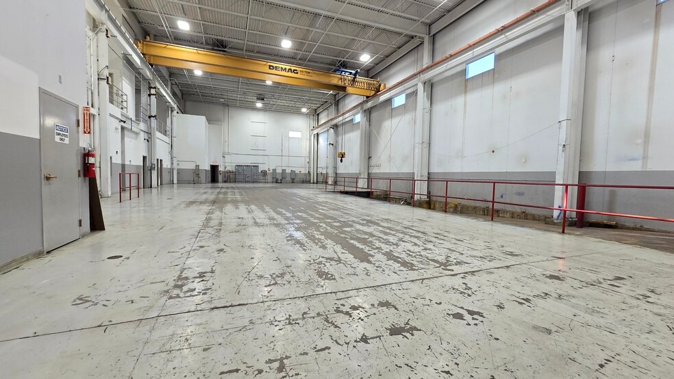 900 Muirfield Dr, Hanover Park, IL for lease - Interior Photo - Image 3 of 4