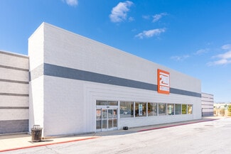 Plus de détails pour 460 Mall Rd, Harrisburg, PA - Commerce de détail à vendre