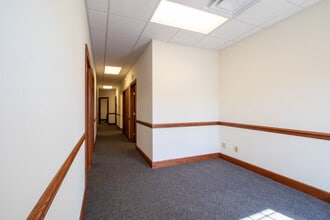1400-1416 SWEET HOME Rd, Amherst, NY for lease Interior Photo- Image 2 of 12