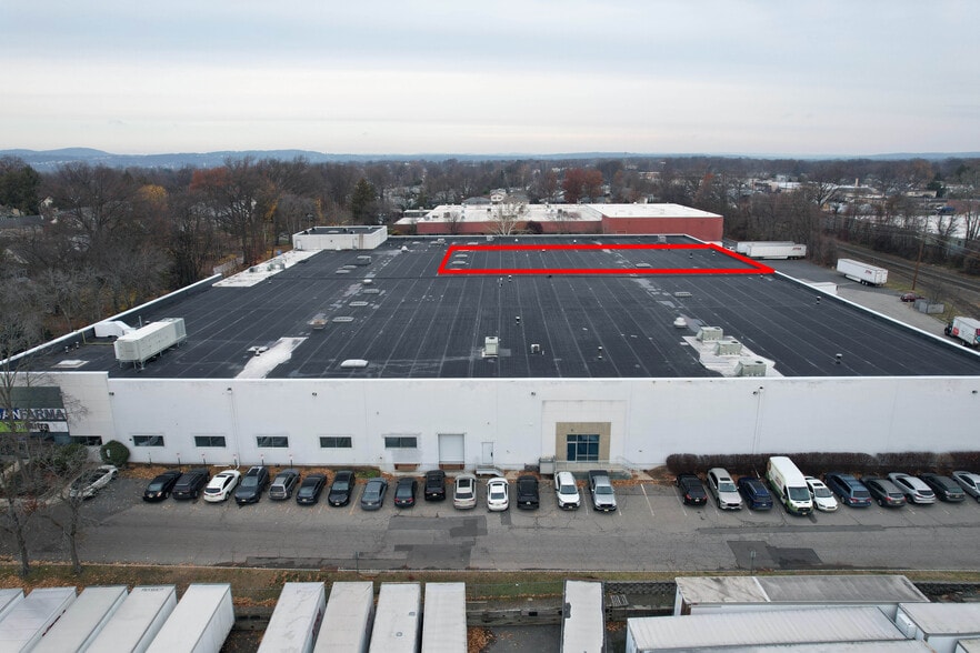 17-09 Zink Pl, Fair Lawn, NJ for lease - Building Photo - Image 3 of 34