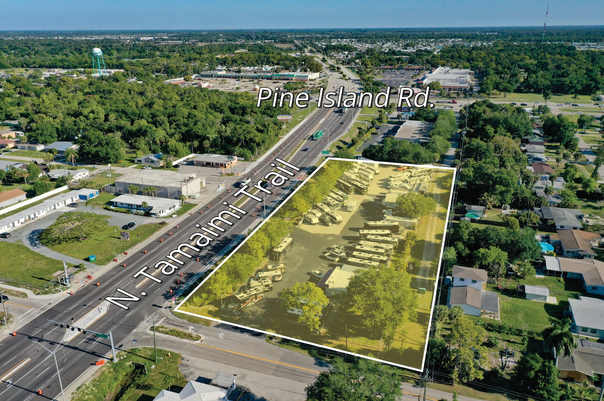 1660 N Tamiami Trl, Fort Myers, FL for sale Primary Photo- Image 1 of 2