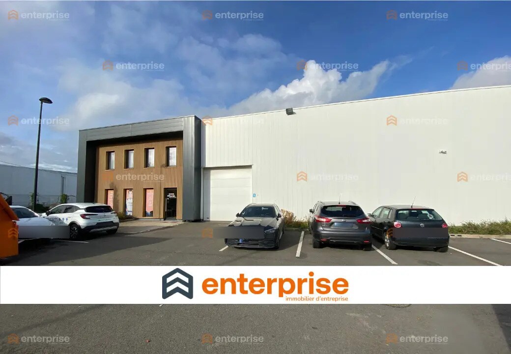 Flex in Lesquin for lease Building Photo- Image 1 of 6