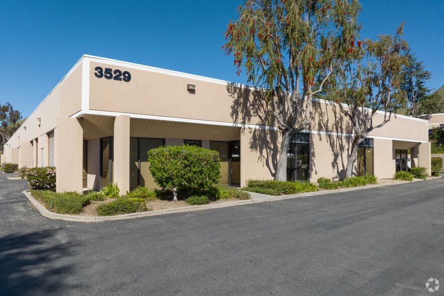 3529 Old Conejo Rd, Newbury Park, CA for lease - Building Photo - Image 1 of 9