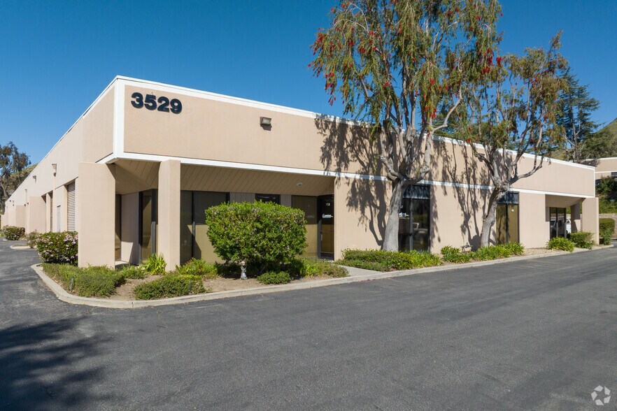 3529 Old Conejo Rd, Newbury Park, CA à louer - Photo du bâtiment - Image 1 de 9