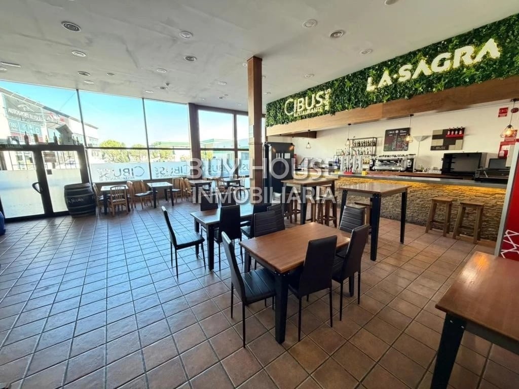 Illescas, TOL 45200 - Unit REST -  - Interior Photo - Image 1 of 16