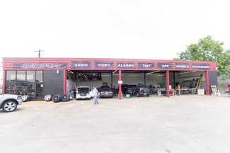 Plus de détails pour 10206 North Fwy, Houston, TX - Commerce de détail à louer