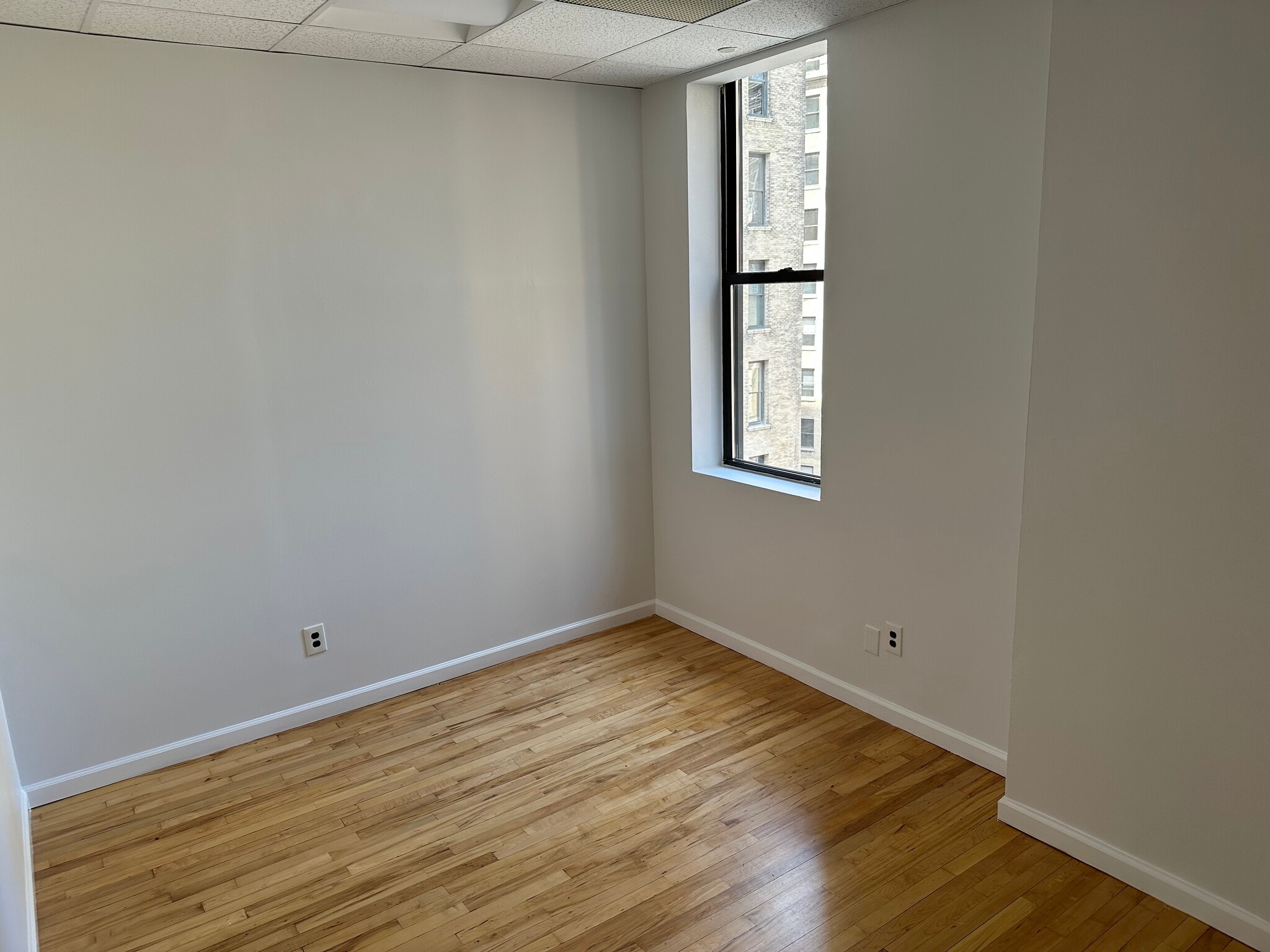 928 Broadway, New York, NY for lease Building Photo- Image 1 of 5