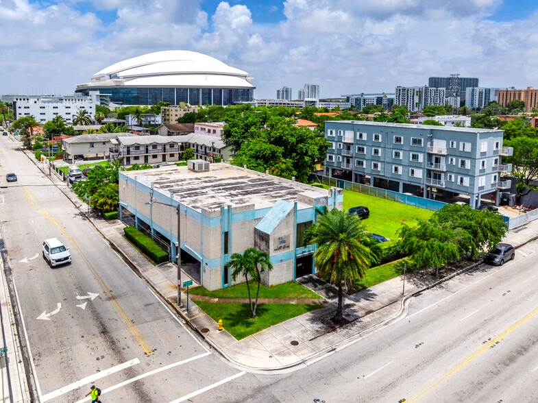 300 NW 12th Ave, Miami, FL for sale - Building Photo - Image 3 of 9