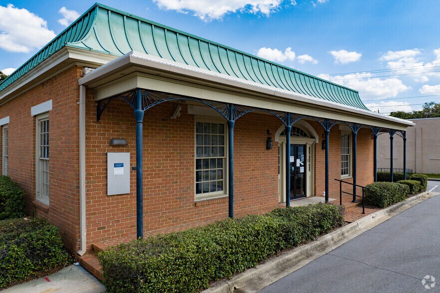 2505 Abercorn St, Savannah, GA à vendre - Photo du bâtiment - Image 3 de 20