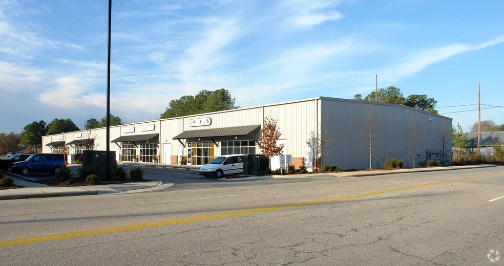 2121 Atlantic Ave, Raleigh, NC à louer - Photo du bâtiment - Image 2 de 10