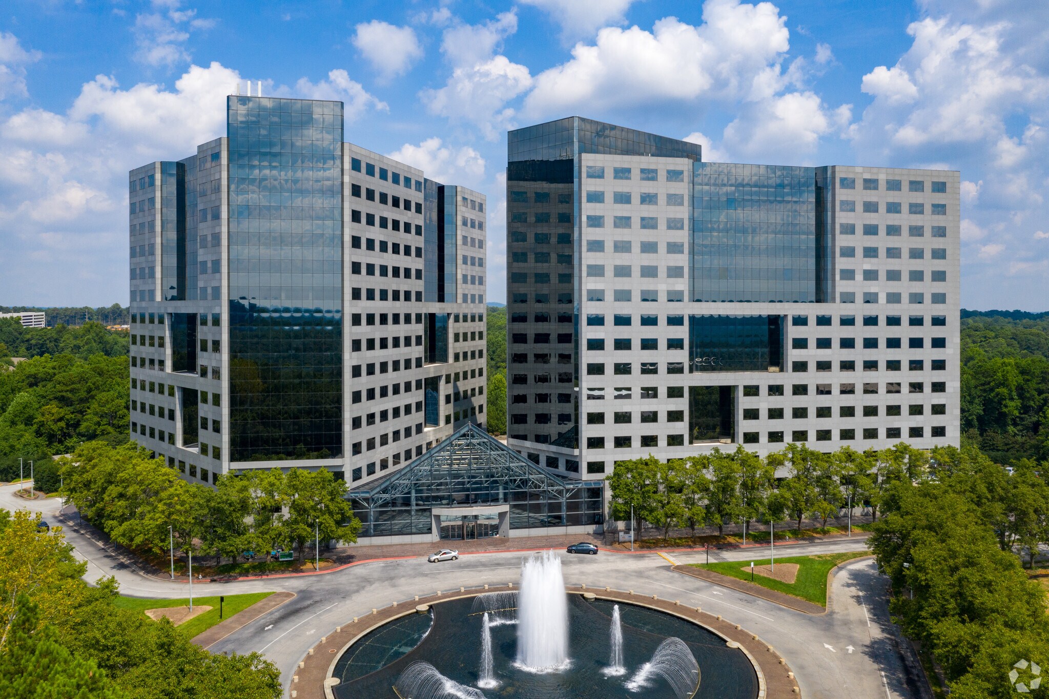 3200 Windy Hill Rd SE, Atlanta, GA à louer Photo du bâtiment- Image 1 de 33