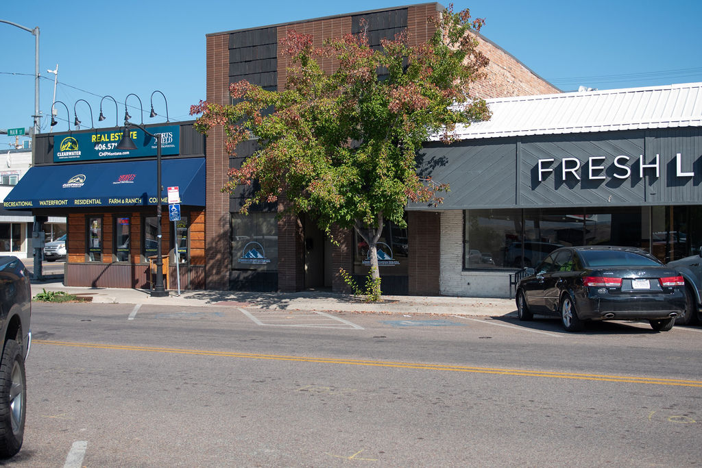 203 Main St, Polson, MT à louer Photo intérieure- Image 1 de 20