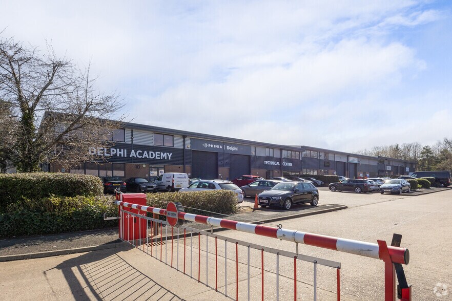 Spartan Close, Warwick à louer - Photo du bâtiment - Image 2 de 2