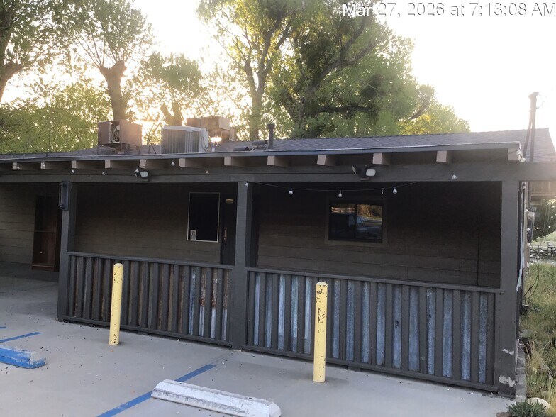 14700 Elizabeth Lake Rd, Lake Hughes, CA à louer - Photo du bâtiment - Image 1 de 4