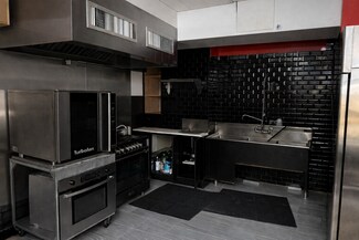 Plus de détails pour 676 Nostrand Ave, Brooklyn, NY - Commerce de détail à louer