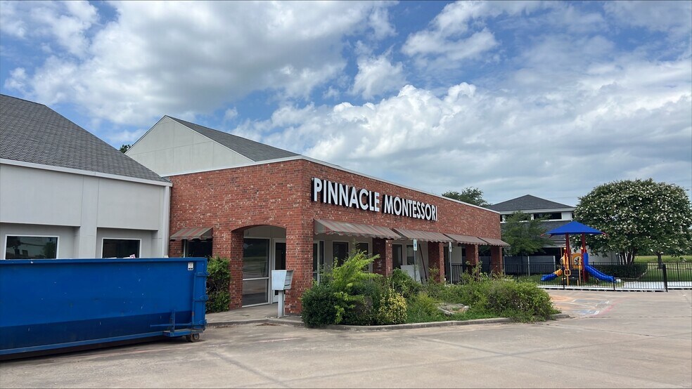 2100 Post Oak Xing, Sherman, TX à vendre - Photo du bâtiment - Image 3 de 10