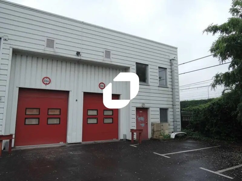 Flex in Choisy-le-Roi for lease Building Photo- Image 1 of 11