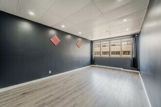 433 Rue Chabanel O, Montréal, QC for lease Building Photo- Image 1 of 4
