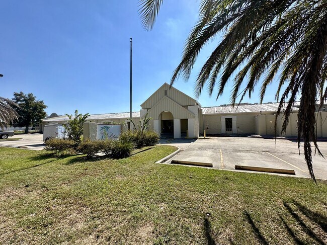 Plus de détails pour 5301 Tullis Dr, New Orleans, LA - Soins de santé à vendre