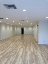 318-322 Wilshire Blvd, Santa Monica, CA for lease Interior Photo- Image 2 of 4