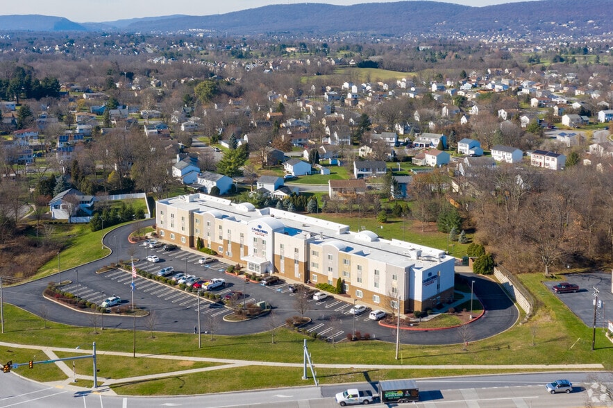 504 N Mountain Rd, Harrisburg, PA for sale - Aerial - Image 3 of 5