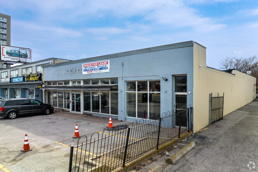 1973 Lawrence Ave E, Toronto, ON for sale - Primary Photo - Image 1 of 1