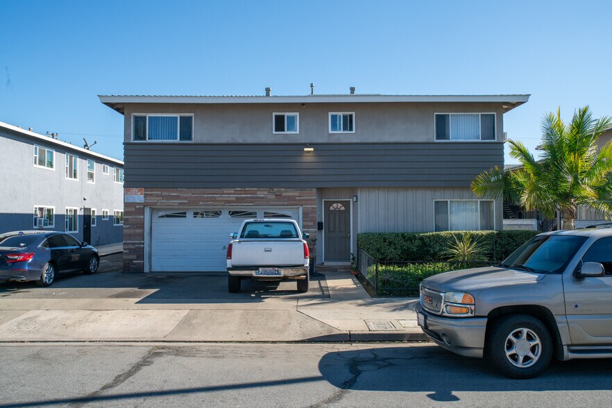 1118-1124 N Mayfair Ave, Anaheim, CA à vendre - Photo du bâtiment - Image 2 de 22