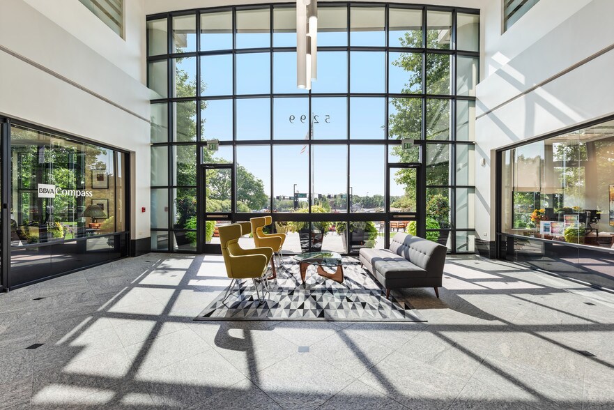 5299 Dtc Blvd, Greenwood Village, CO à louer - Hall d’entrée - Image 2 de 24